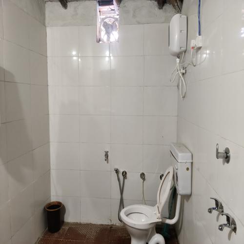 Radha Rani Hillview Homestay, Padariya Thoban